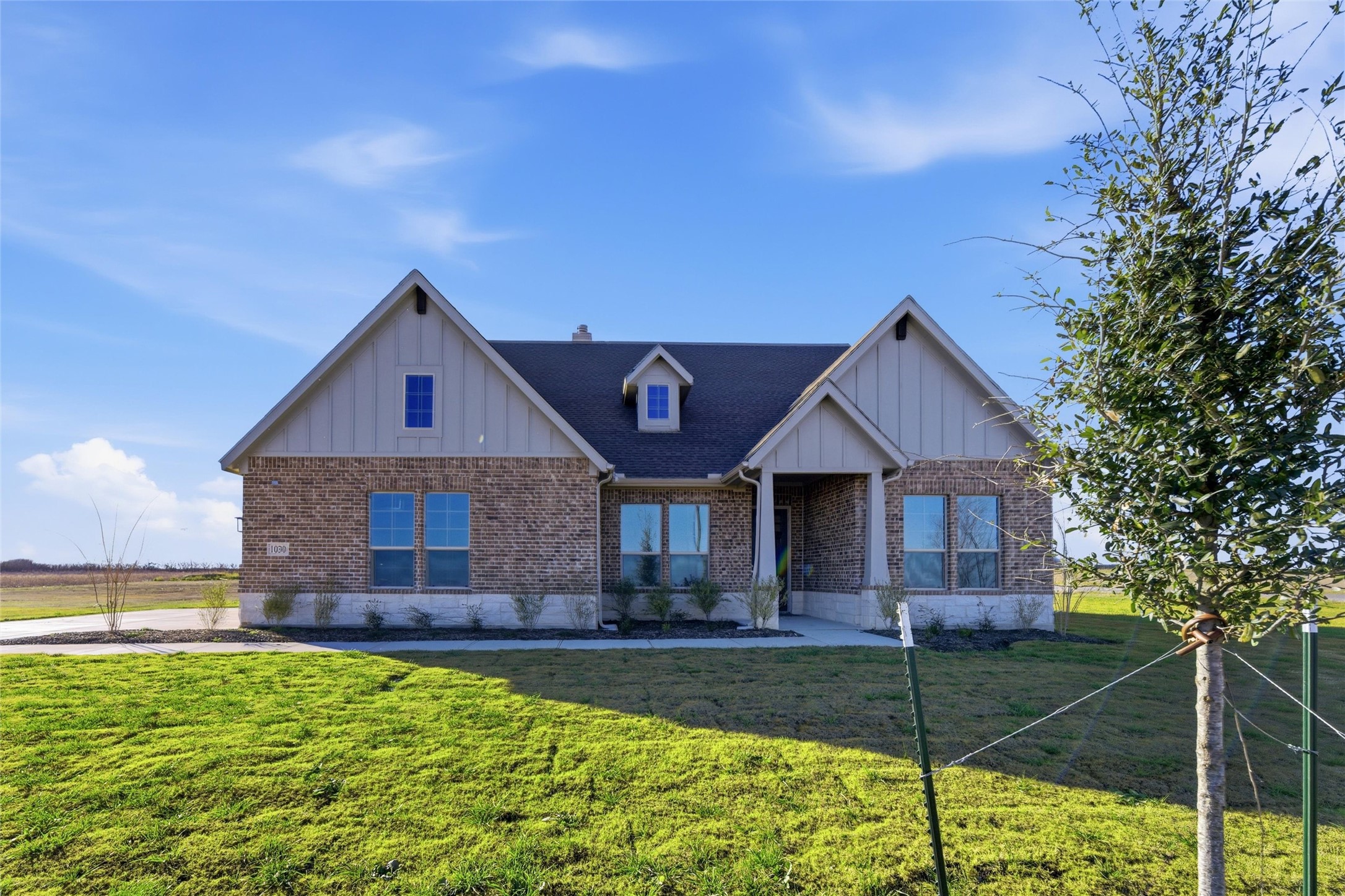 1030 County Road 200 Valley View TX 76272