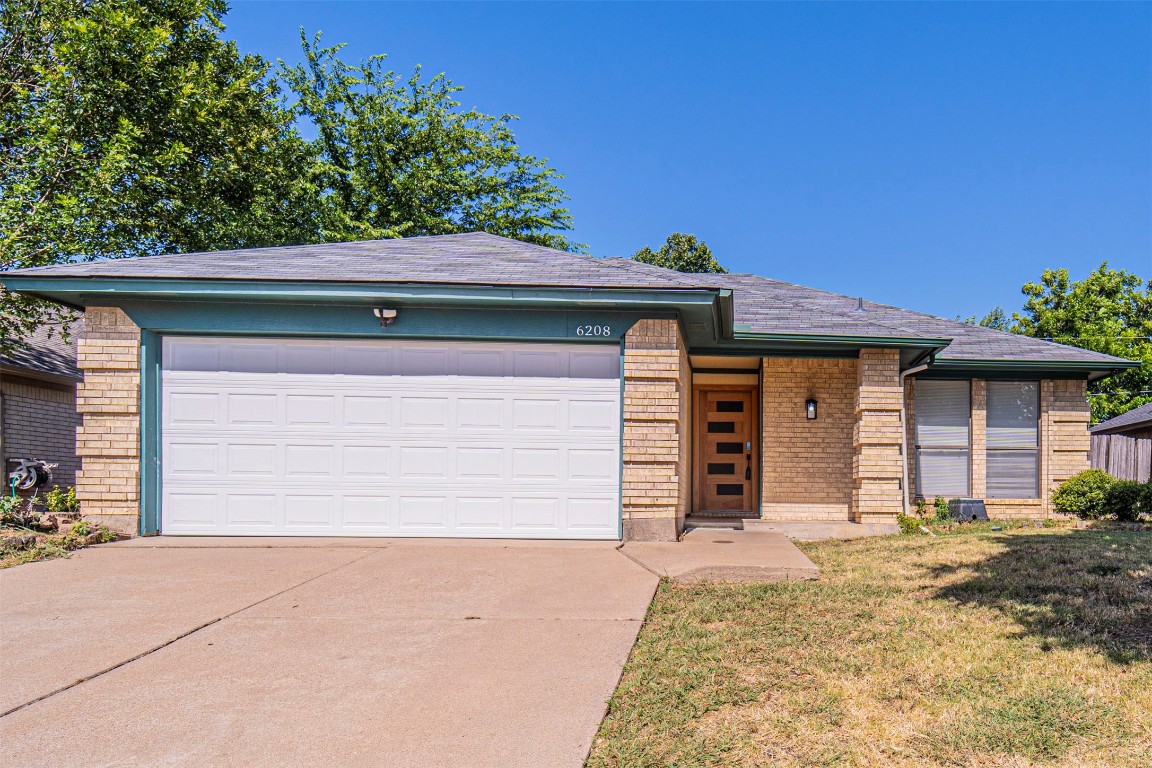 6208 Aires Drive Arlington TX 76001