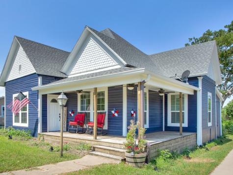 101 S Carter Street Whitewright TX 75491