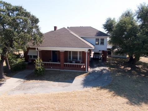 1823 S Main Street Weatherford TX 76086