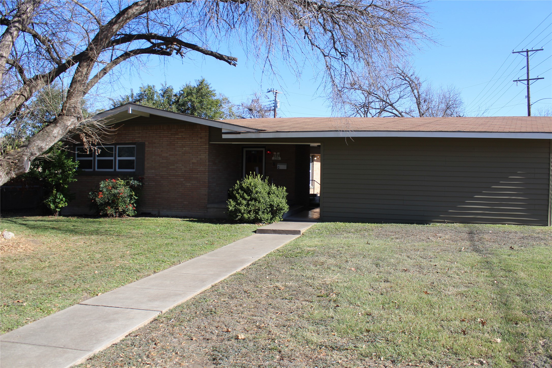 2201 N 52nd Street Waco TX 76710