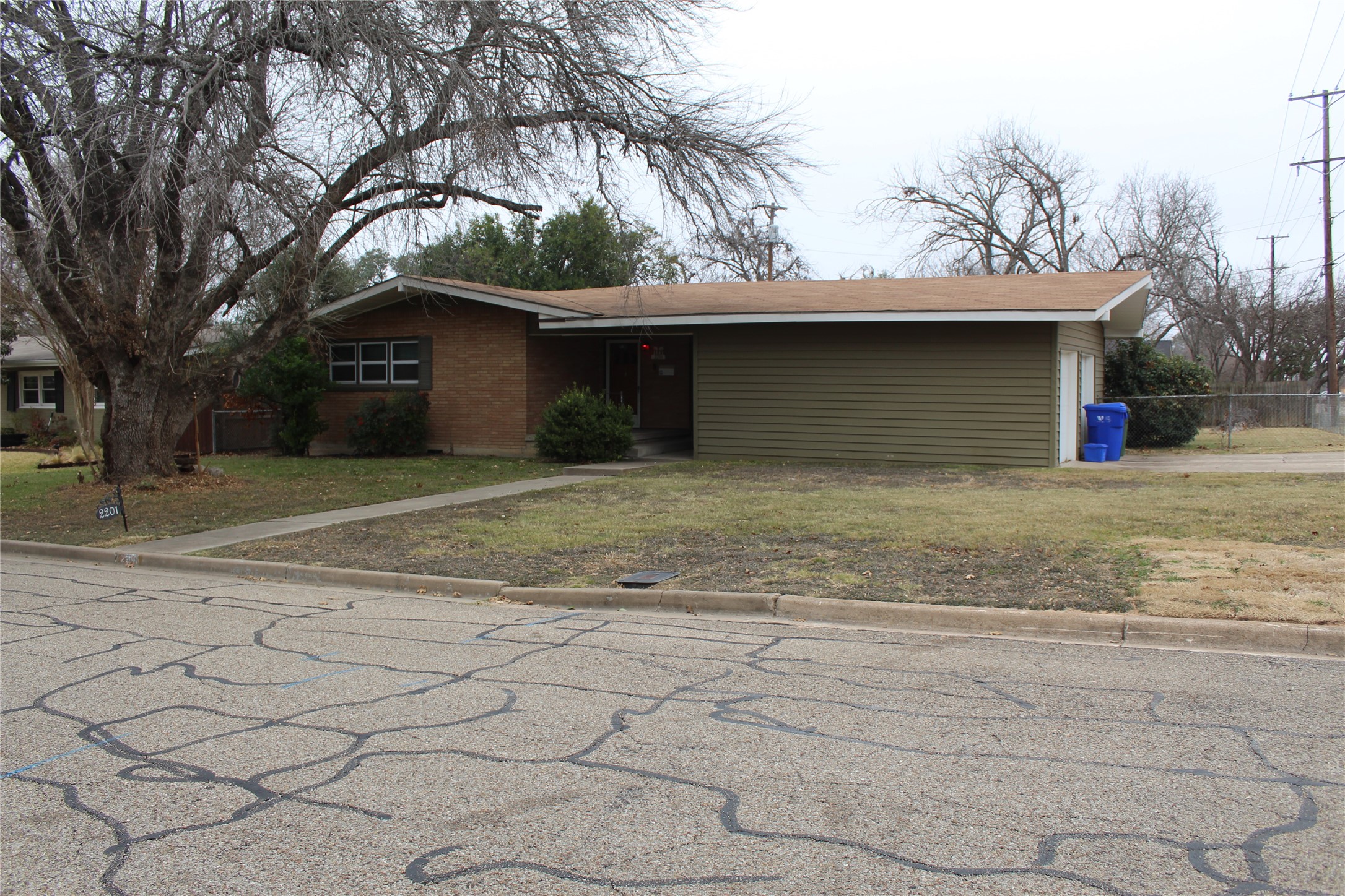 2201 N 52nd Street Waco TX 76710