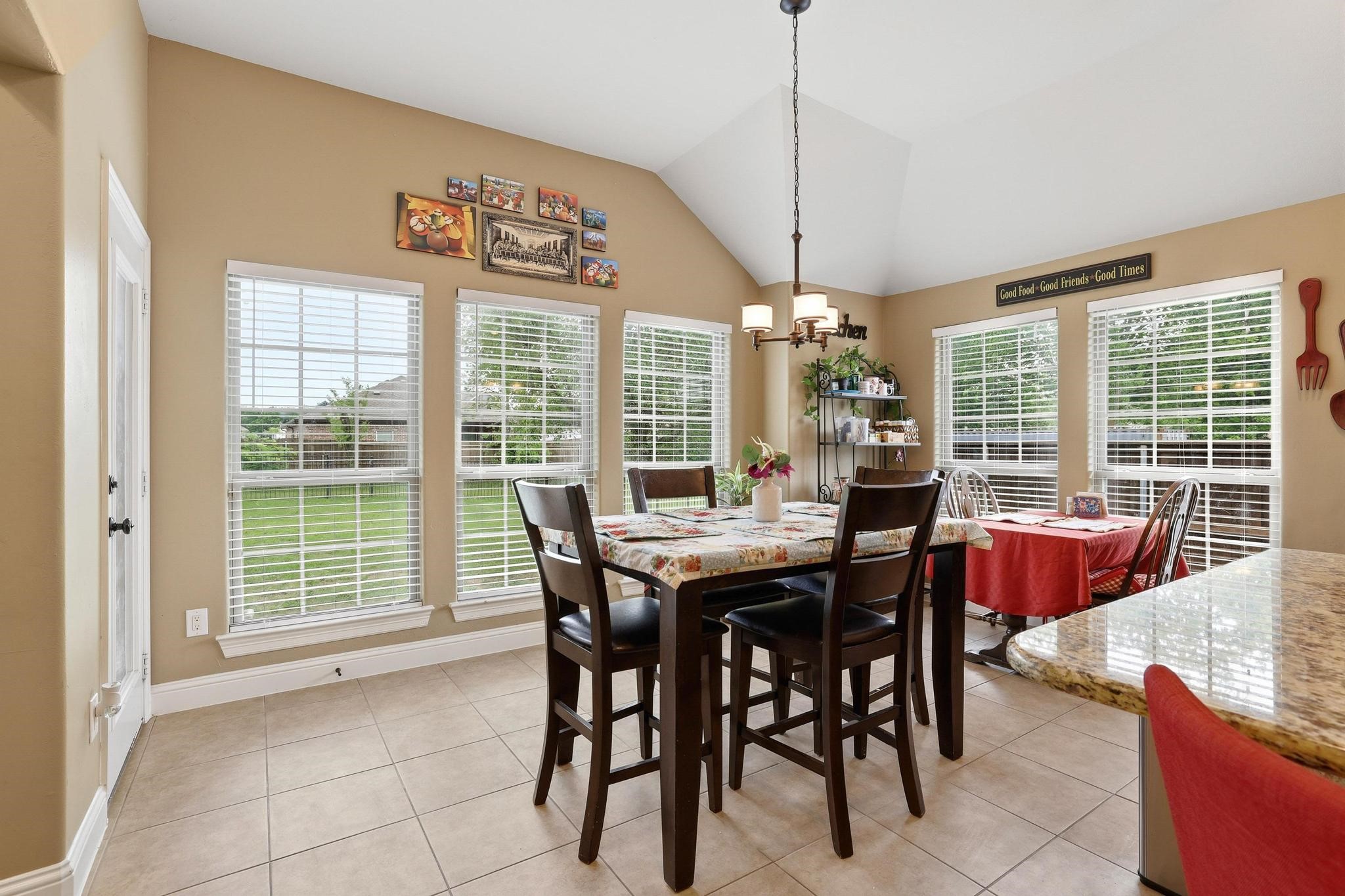 603 E Saunders Street Trenton TX 75490