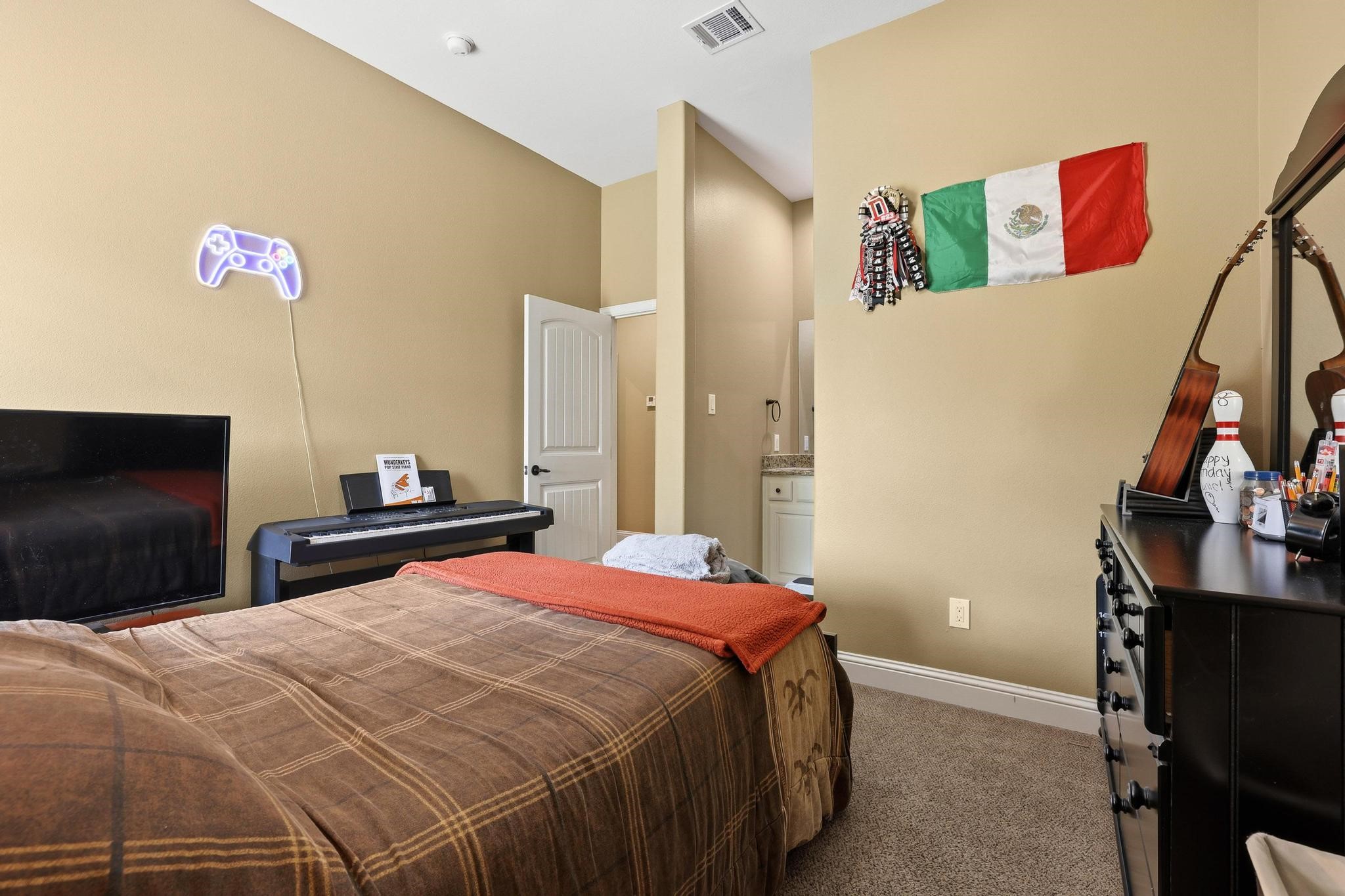603 E Saunders Street Trenton TX 75490