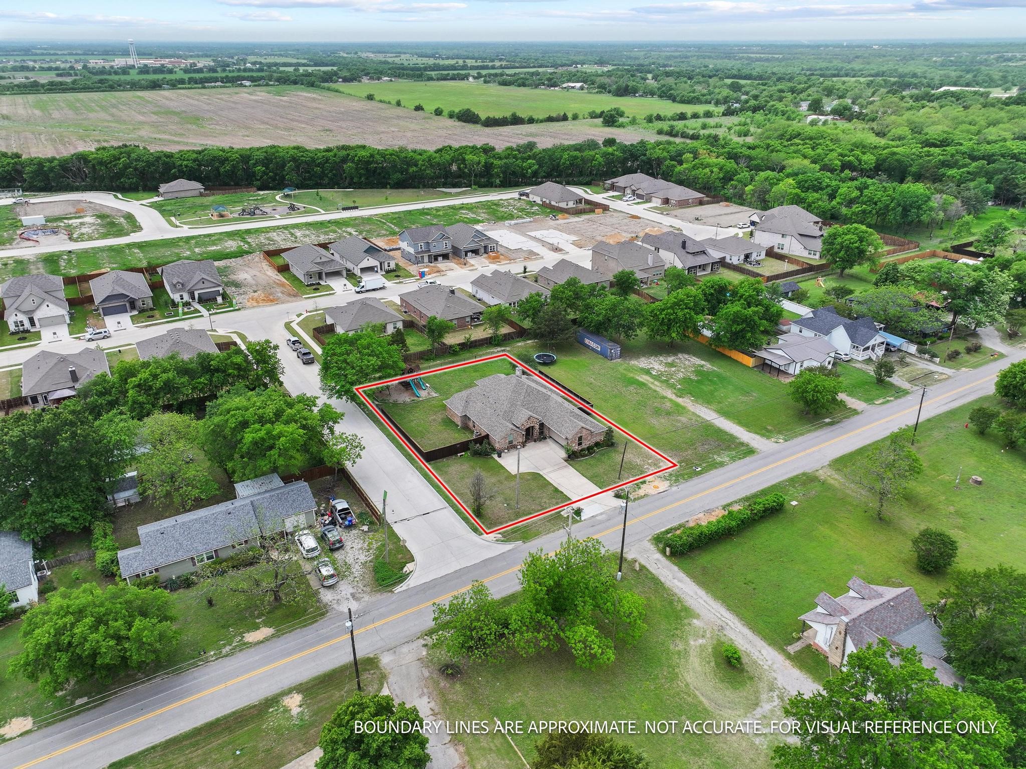 603 E Saunders Street Trenton TX 75490