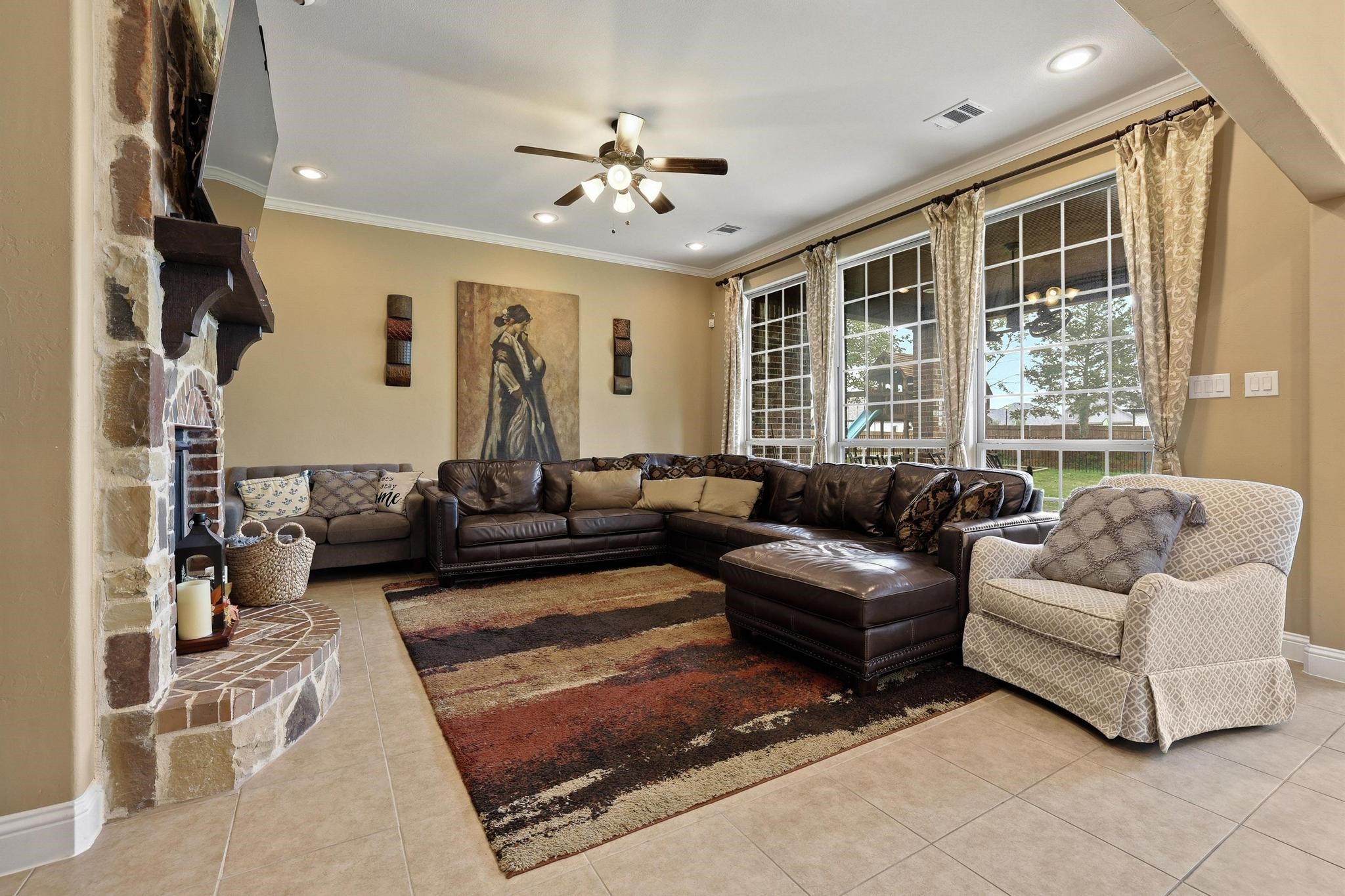 603 E Saunders Street Trenton TX 75490