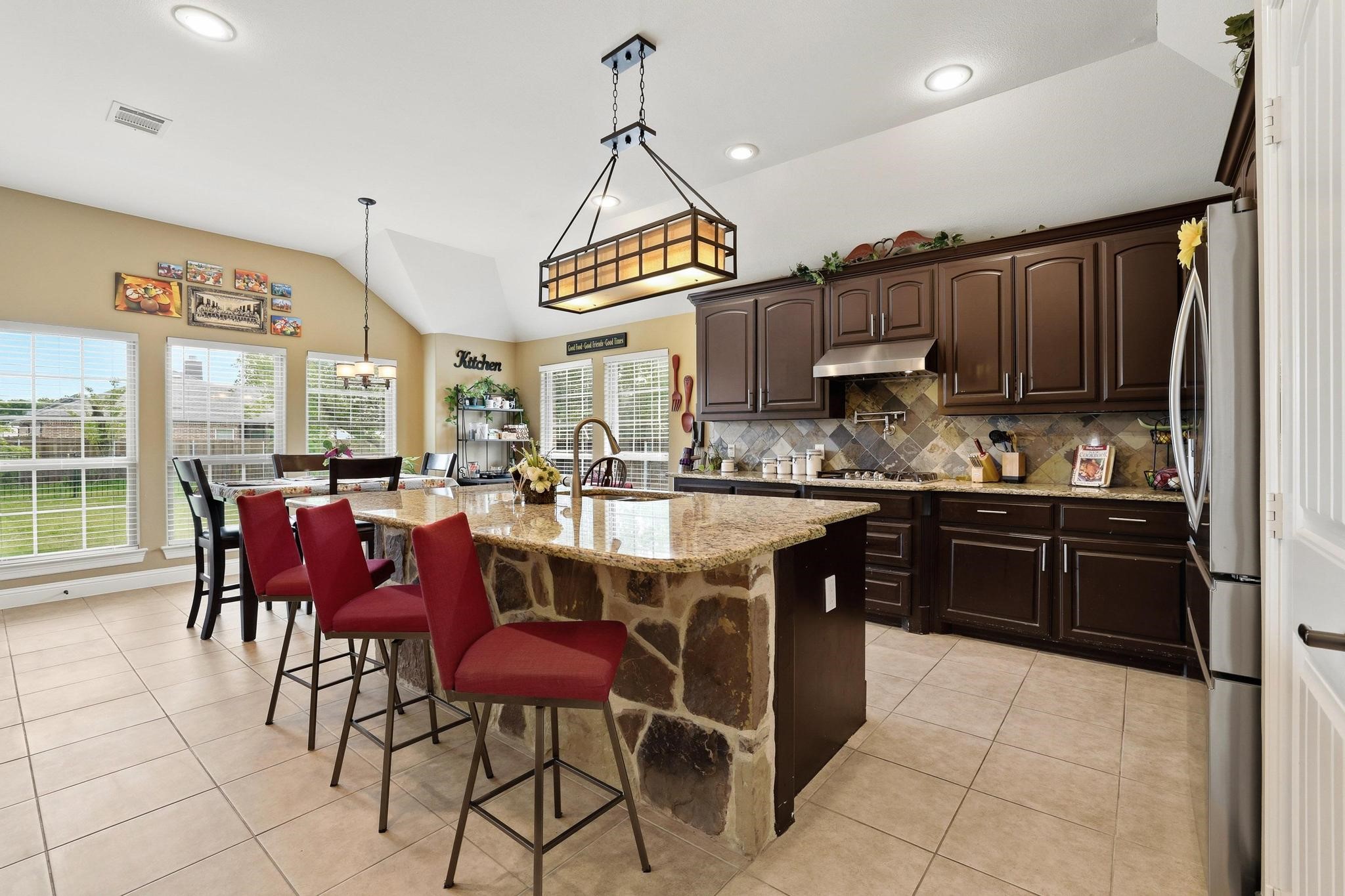 603 E Saunders Street Trenton TX 75490