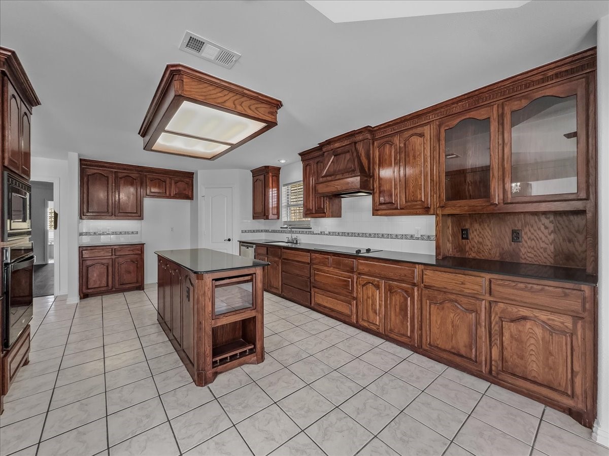 112 Santa Fe Trail Waxahachie TX 75165