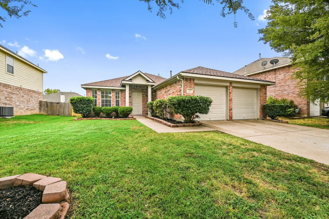 2807 Park Springs Drive Grand Prairie TX 75052