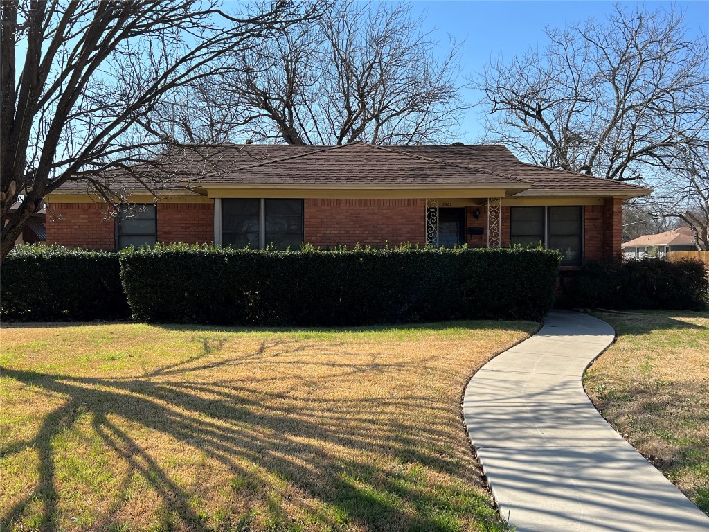 3304 San Marcus Avenue Dallas TX 75228