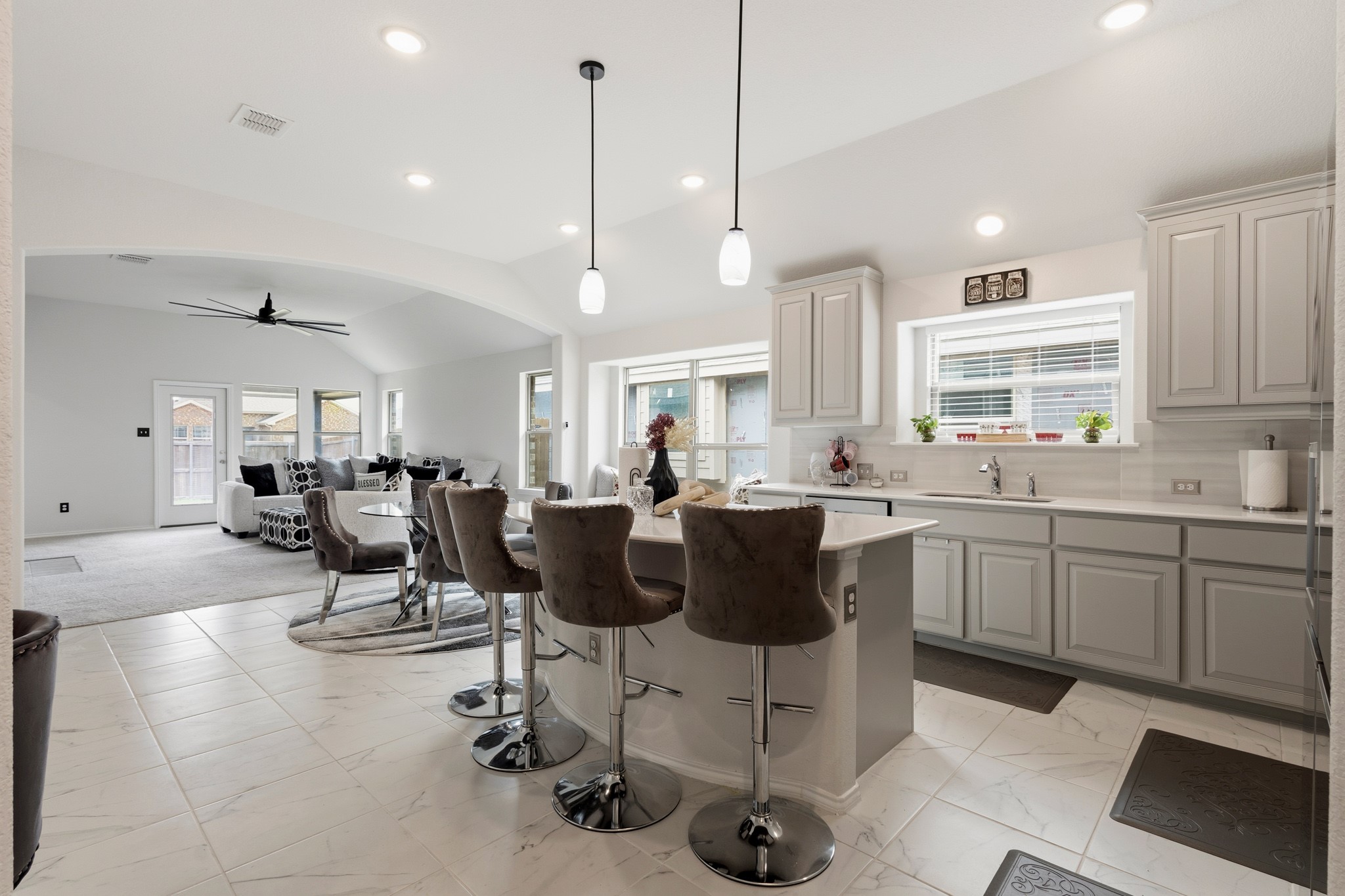 908 Madeline Lane Cleburne TX 76033