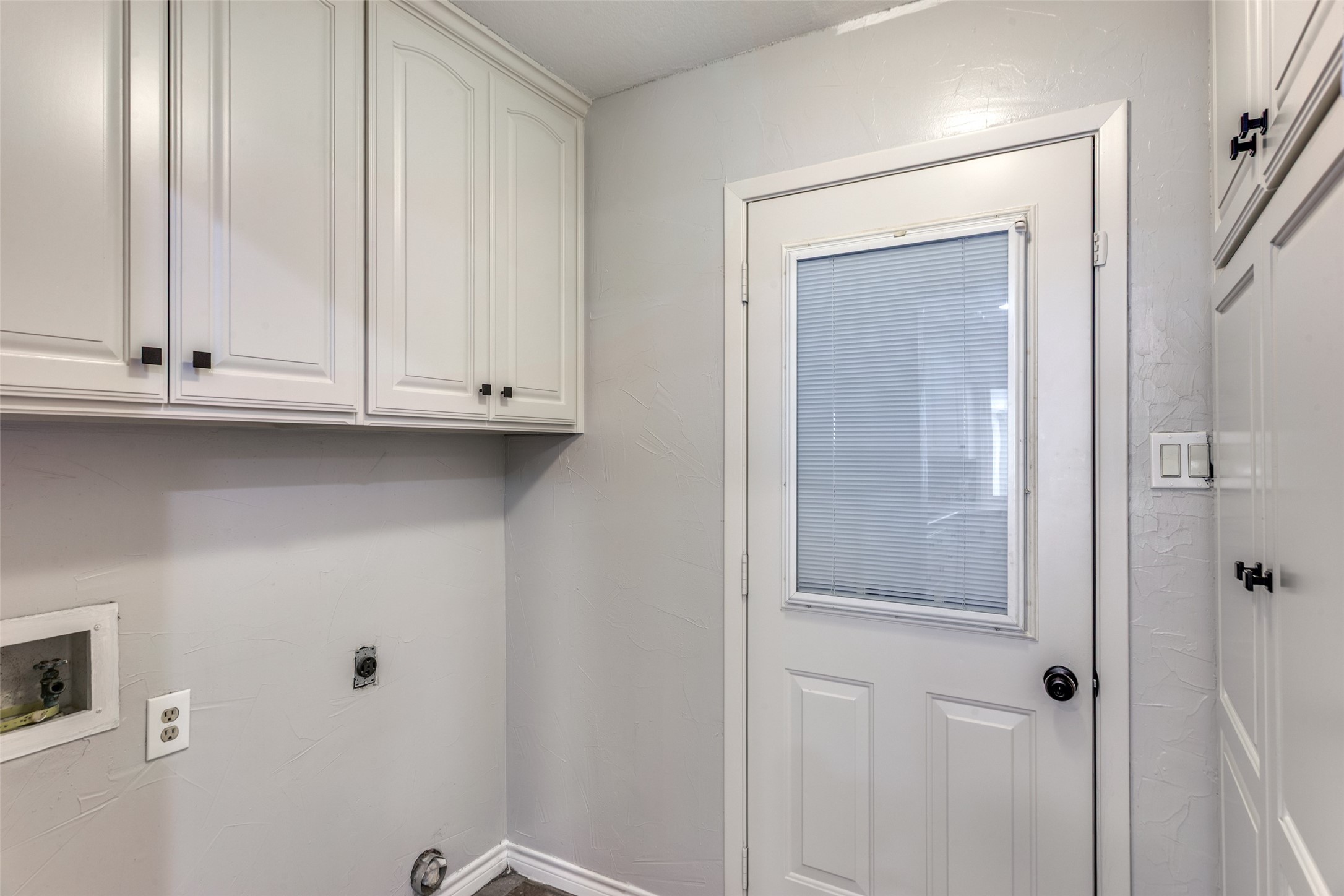 721 NW Ann Lois Lane Burleson TX 76028
