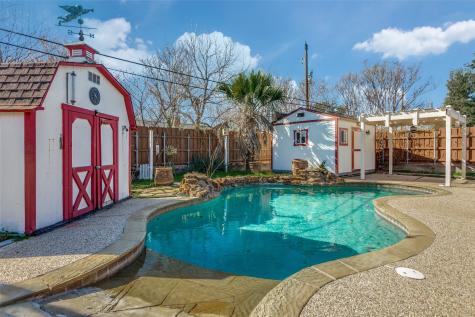 721 NW Ann Lois Lane Burleson TX 76028