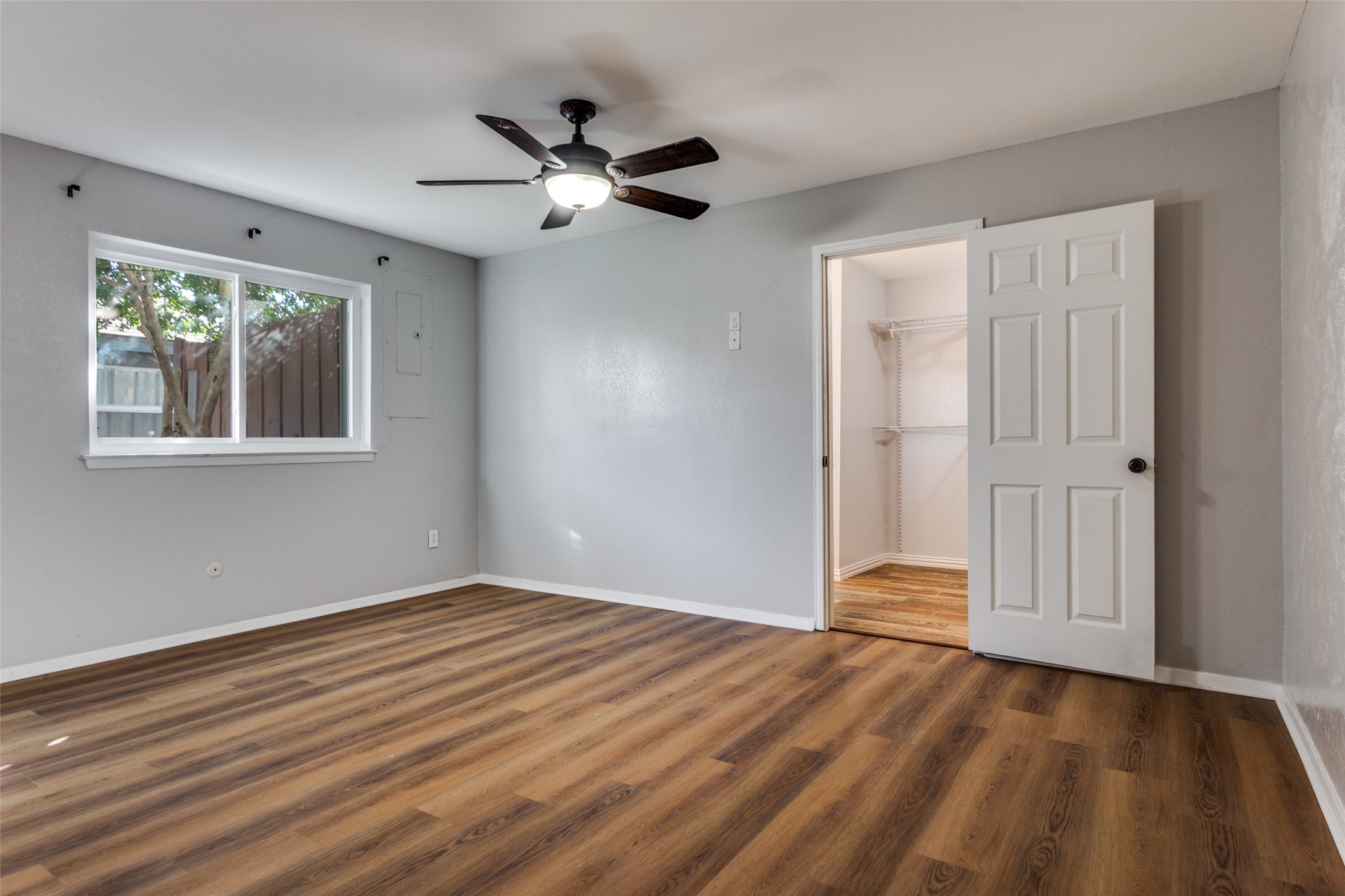 721 NW Ann Lois Lane Burleson TX 76028