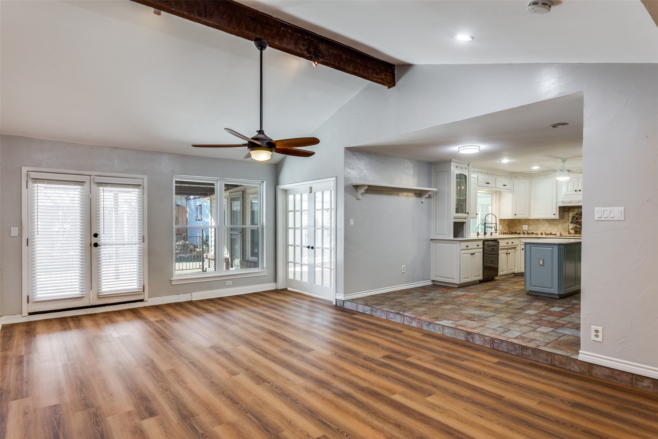 721 NW Ann Lois Lane Burleson TX 76028