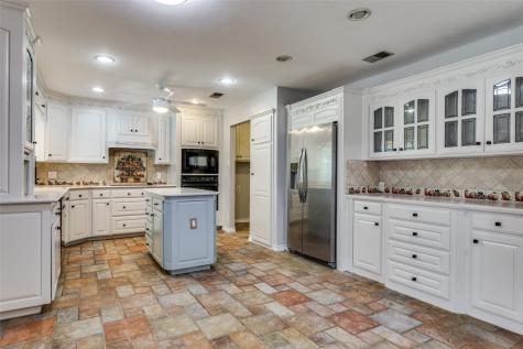 721 NW Ann Lois Lane Burleson TX 76028
