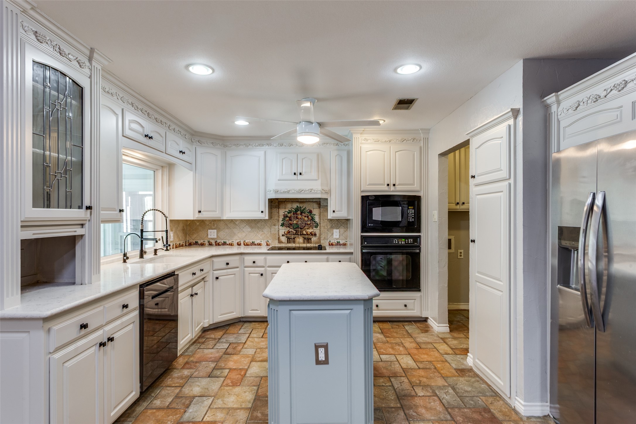 721 NW Ann Lois Lane Burleson TX 76028