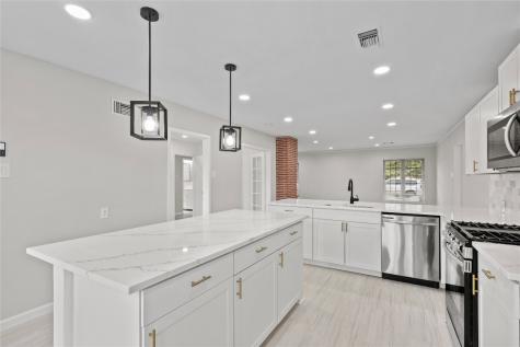1312 Cedar Oaks Boulevard Dallas TX 75216