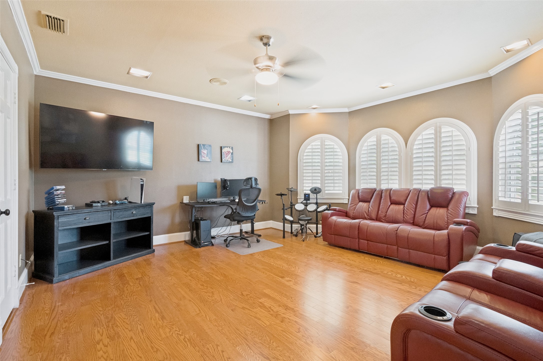 636 Bent Creek Drive Desoto TX 75115