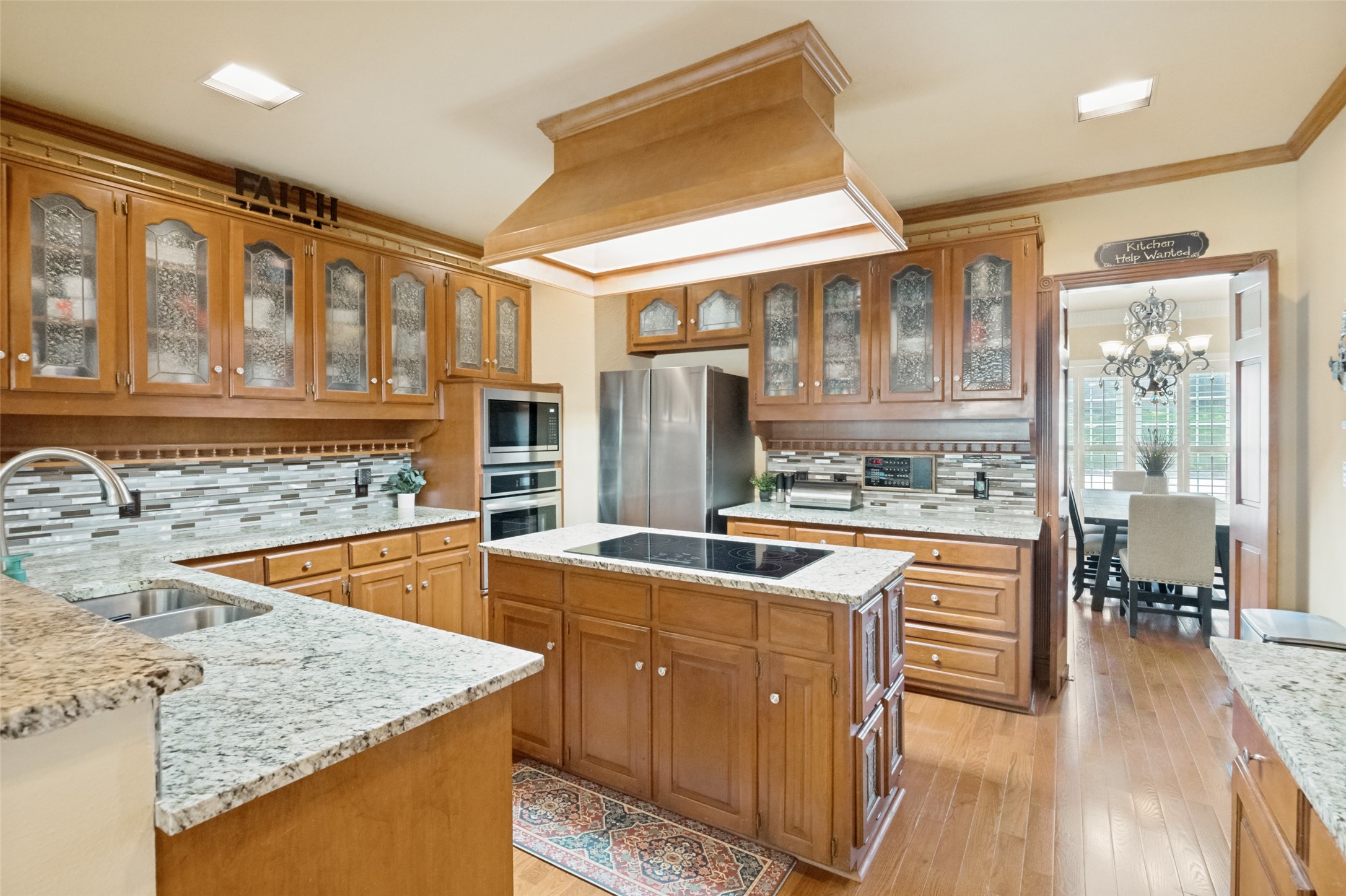 636 Bent Creek Drive Desoto TX 75115