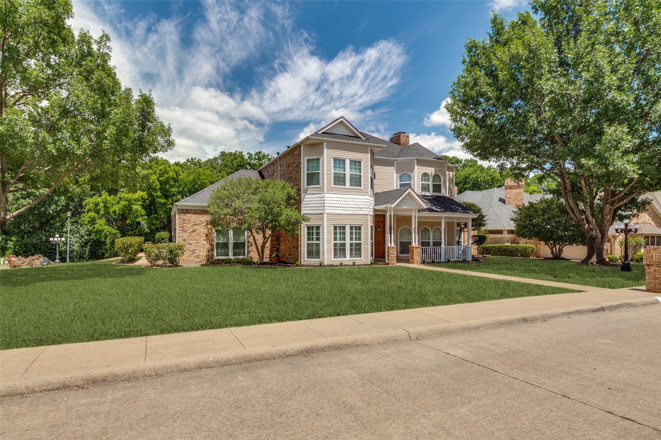 636 Bent Creek Drive Desoto TX 75115