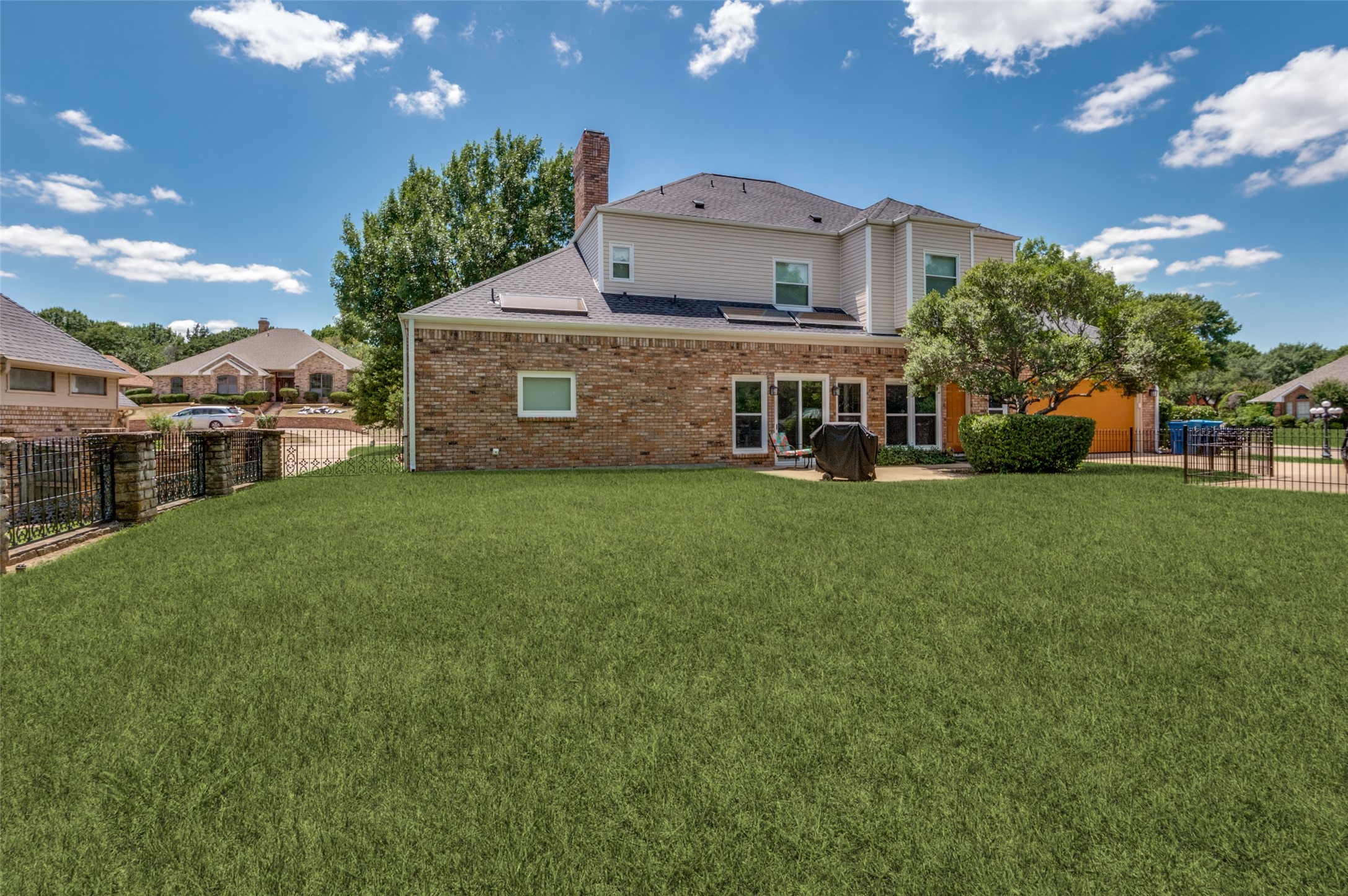 636 Bent Creek Drive Desoto TX 75115