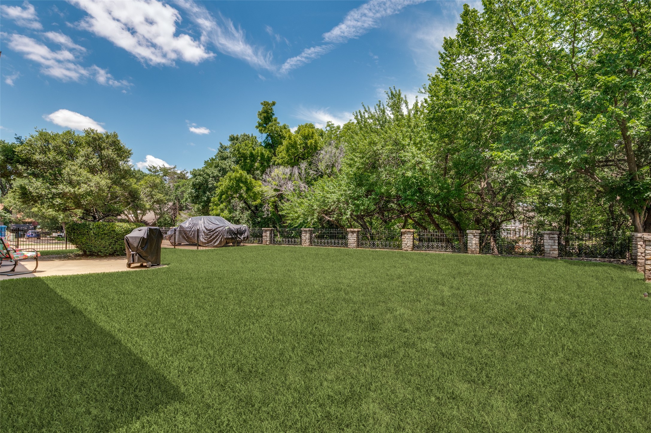 636 Bent Creek Drive Desoto TX 75115