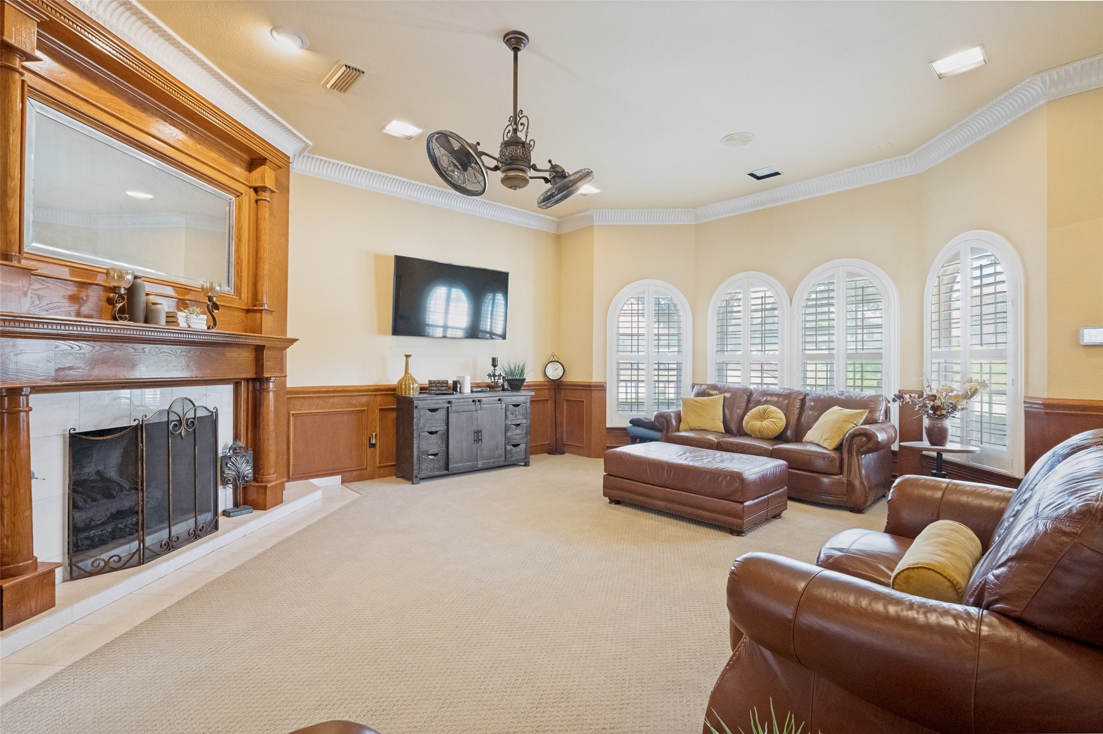 636 Bent Creek Drive Desoto TX 75115