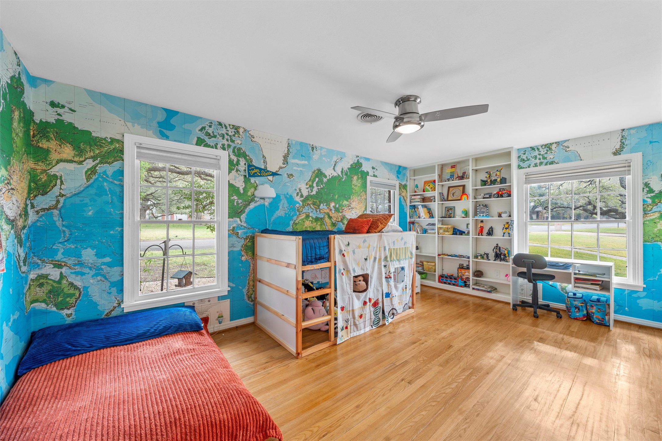 2516 Old Oaks Drive Waco TX 76710