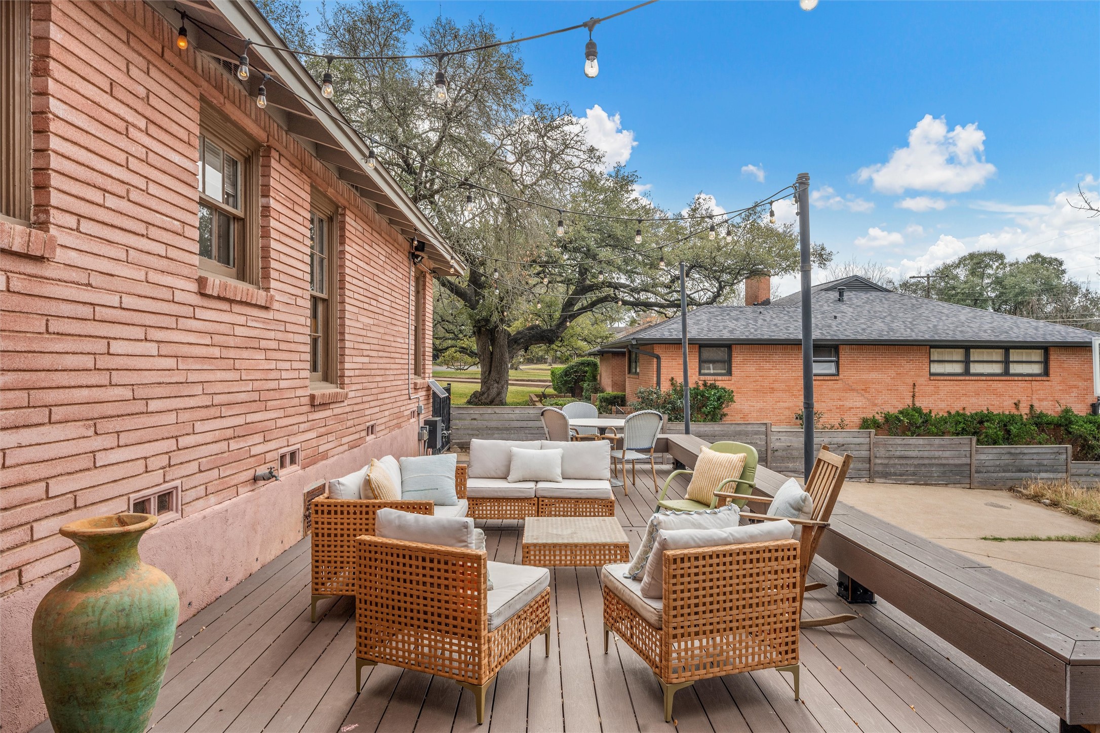 2516 Old Oaks Drive Waco TX 76710