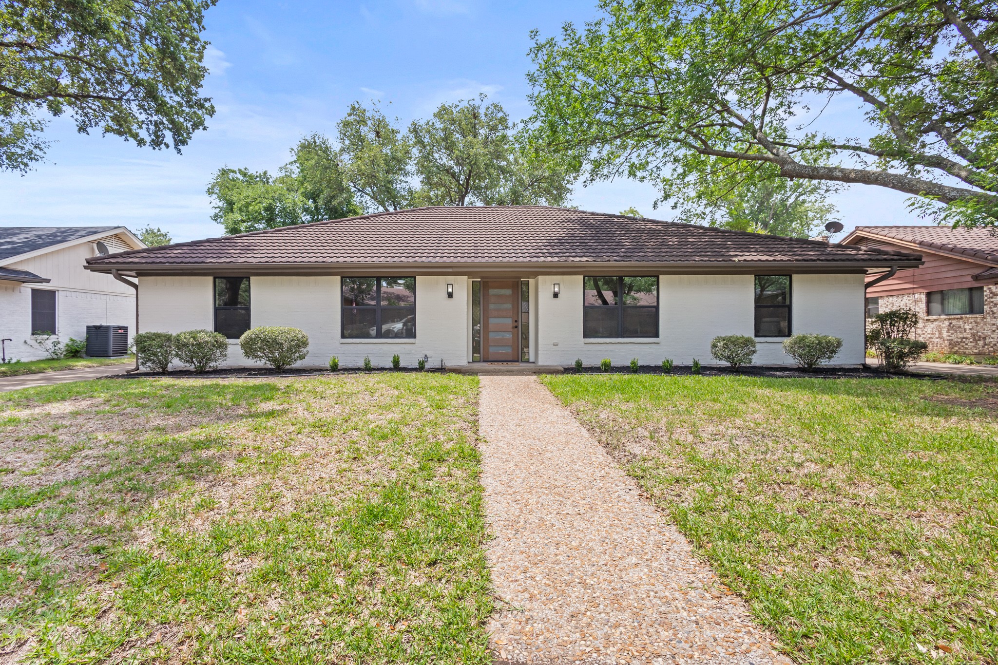 442 Hanover Lane Irving TX 75062