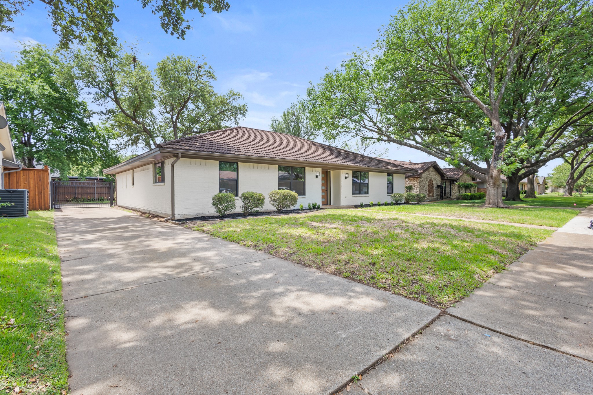 442 Hanover Lane Irving TX 75062