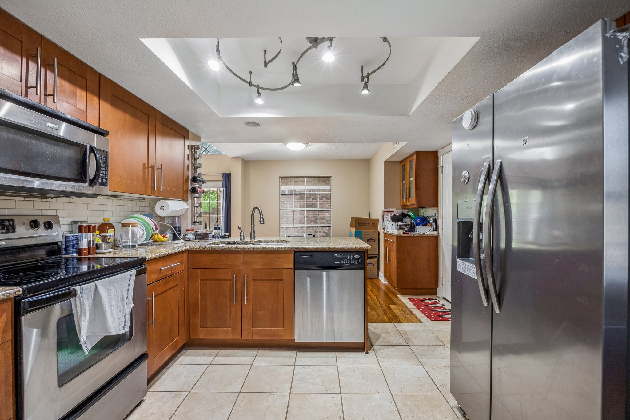 9404 Penny Lane Irving TX 75063