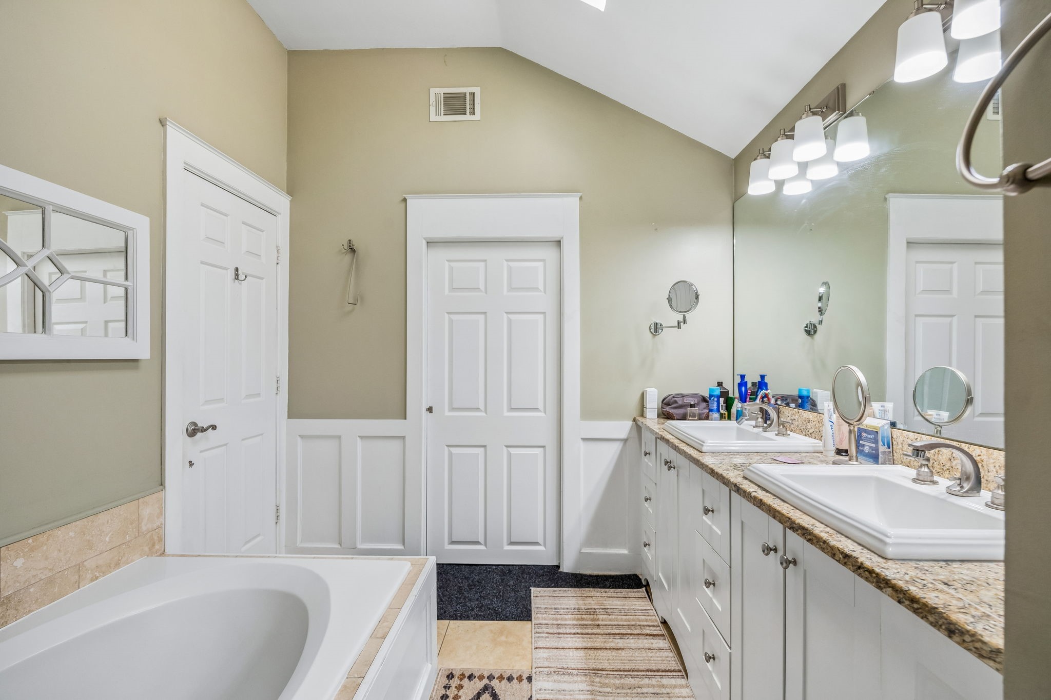 9404 Penny Lane Irving TX 75063