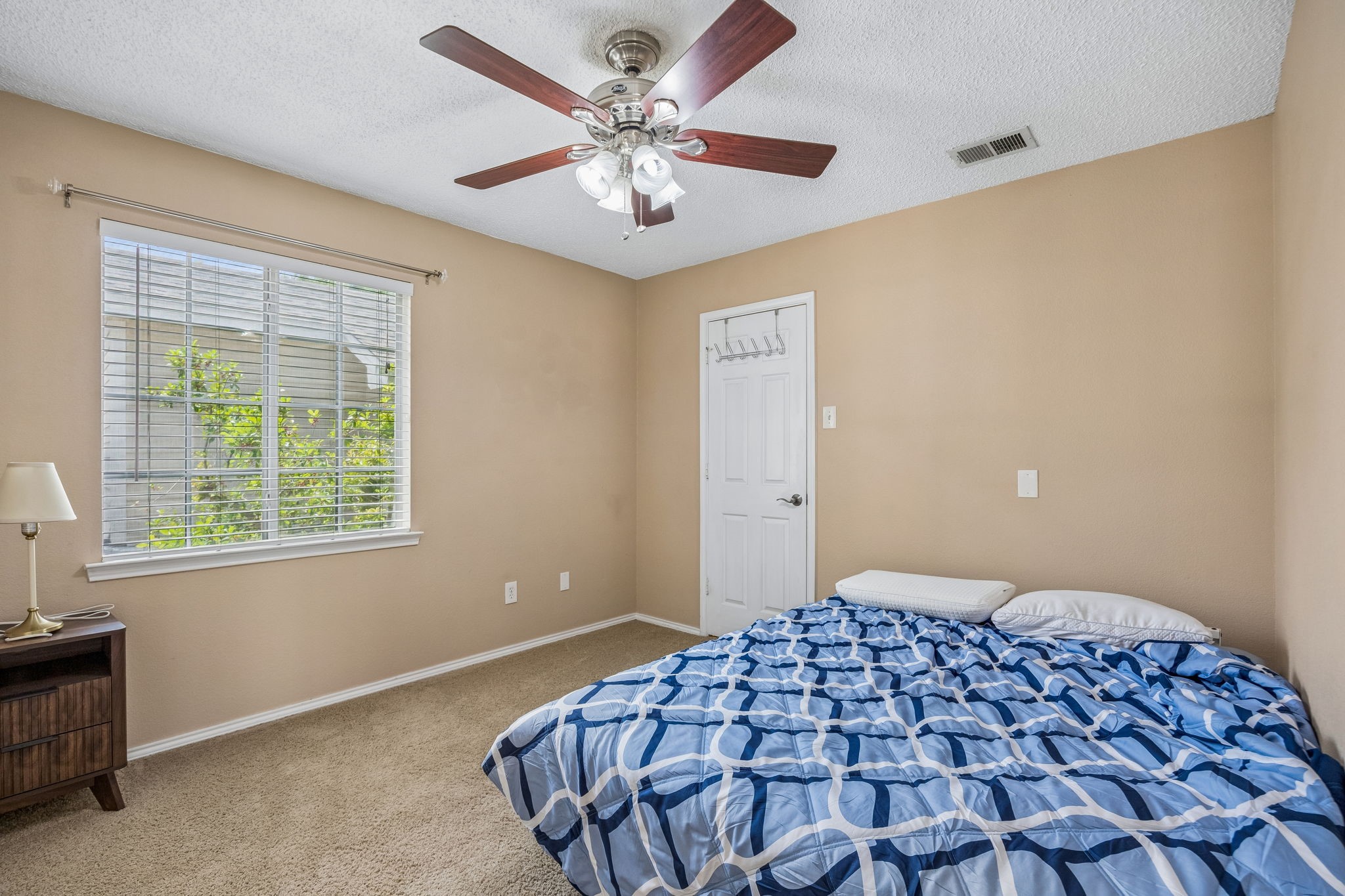 9404 Penny Lane Irving TX 75063
