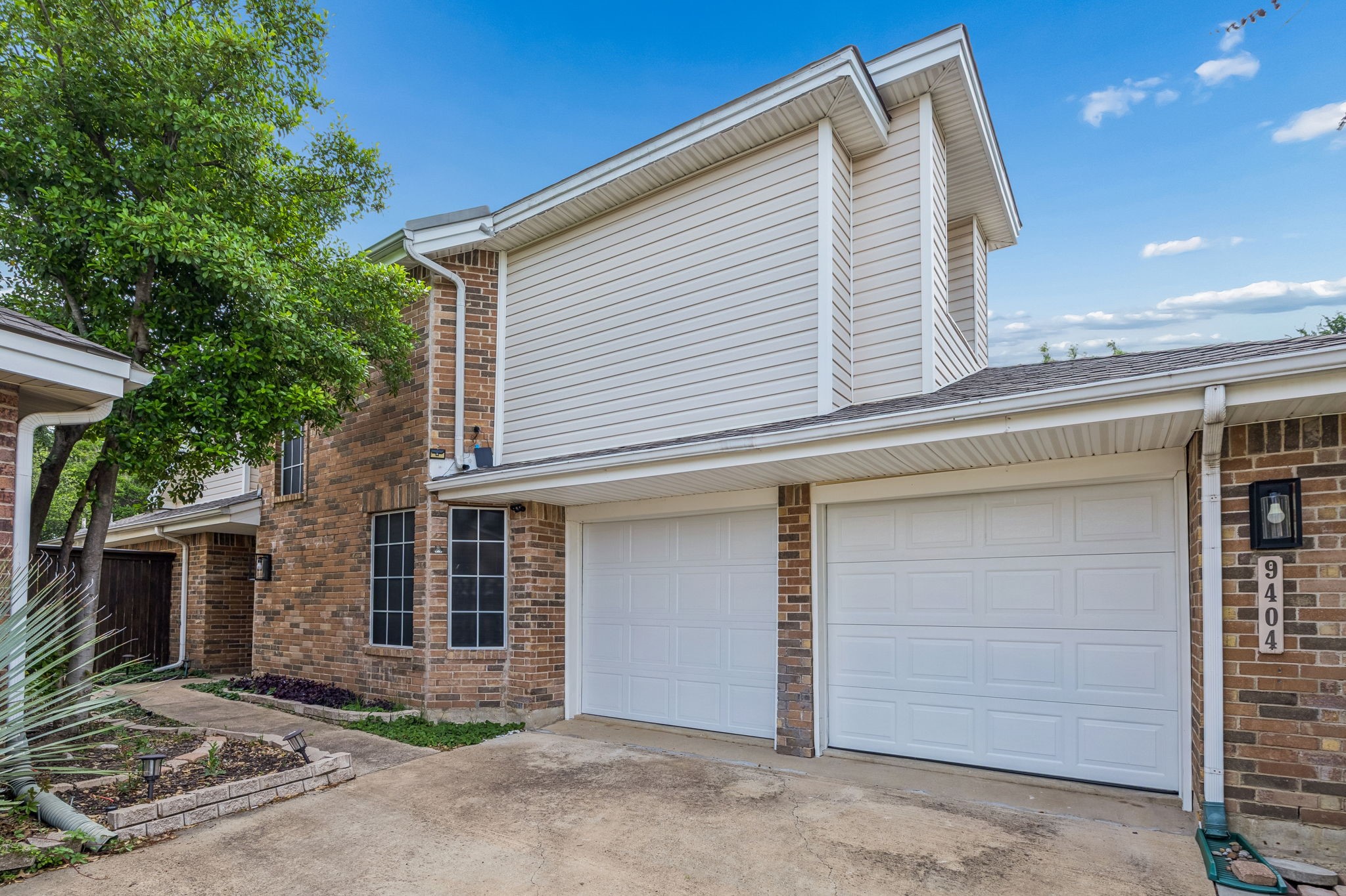 9404 Penny Lane Irving TX 75063
