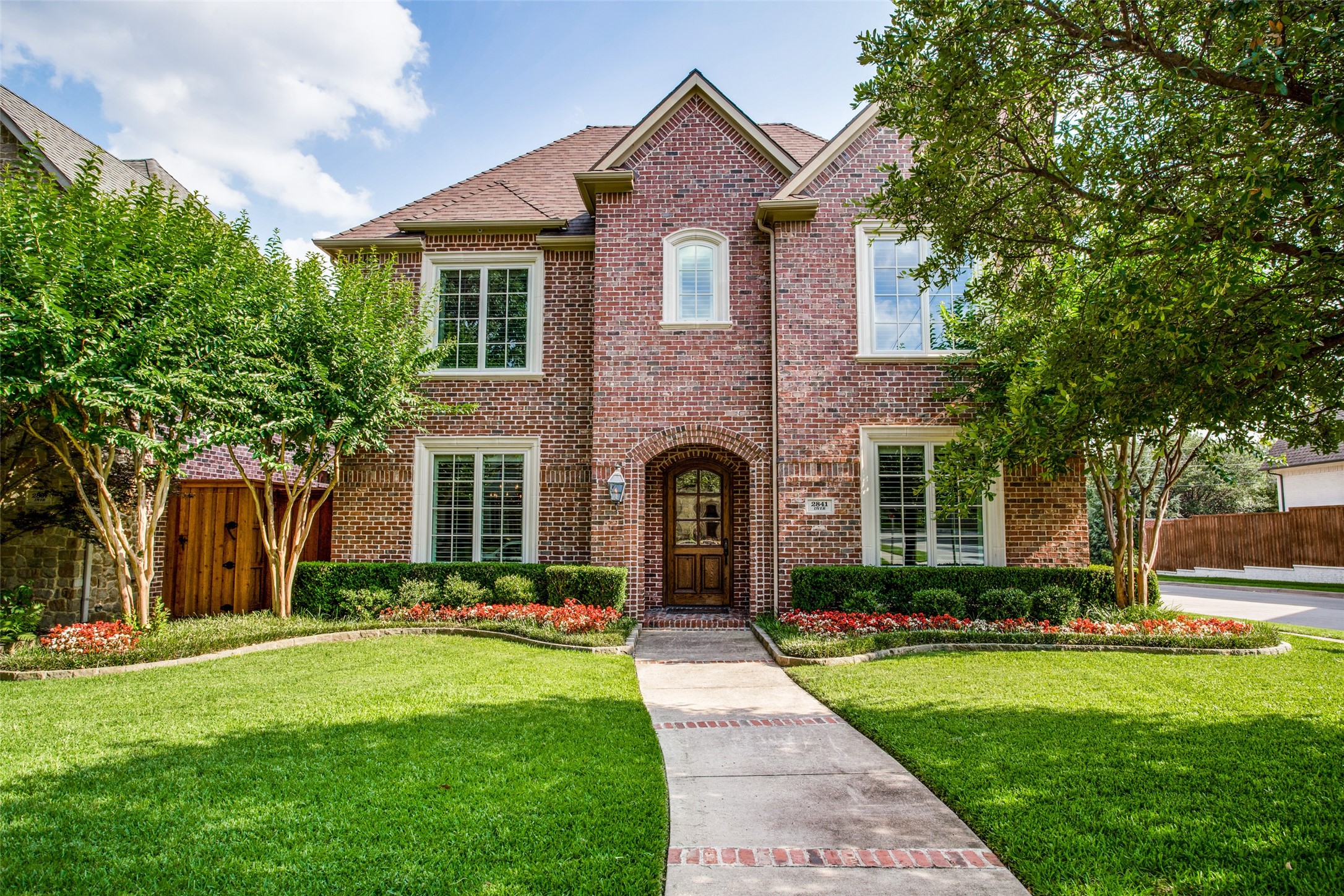 University Park TX, 2841 Dyer Street