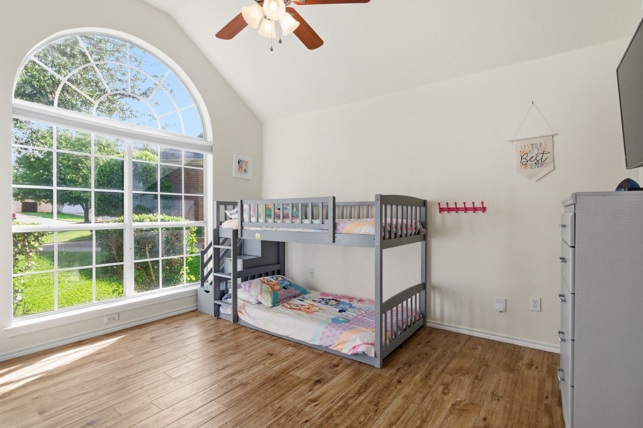 729 Bent Tree Court Hurst TX 76054