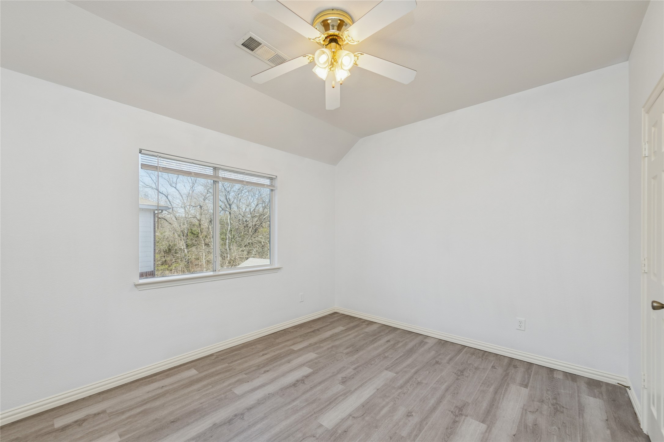 4921 Kingfisher Lane Mesquite TX 75181