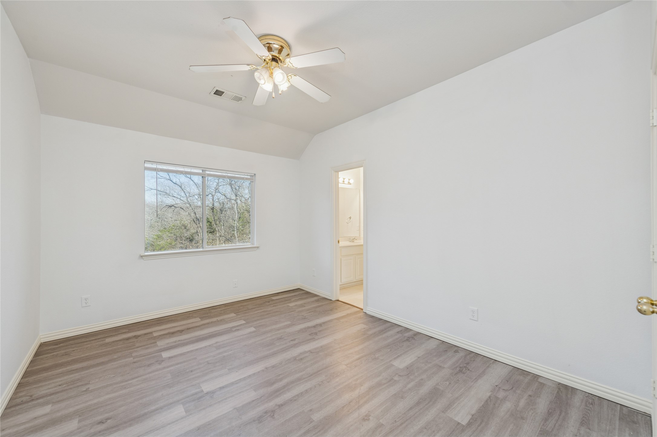 4921 Kingfisher Lane Mesquite TX 75181