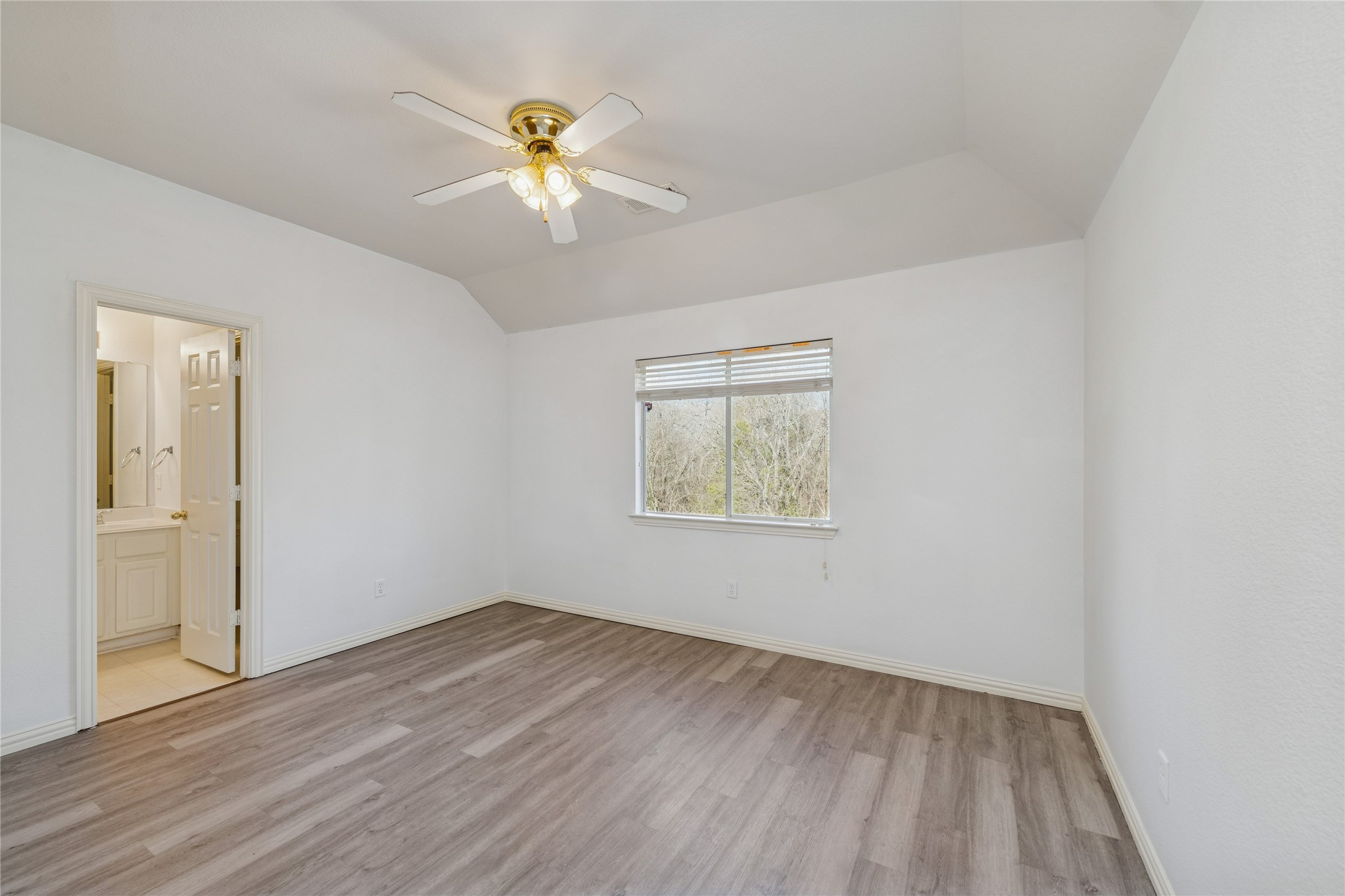 4921 Kingfisher Lane Mesquite TX 75181