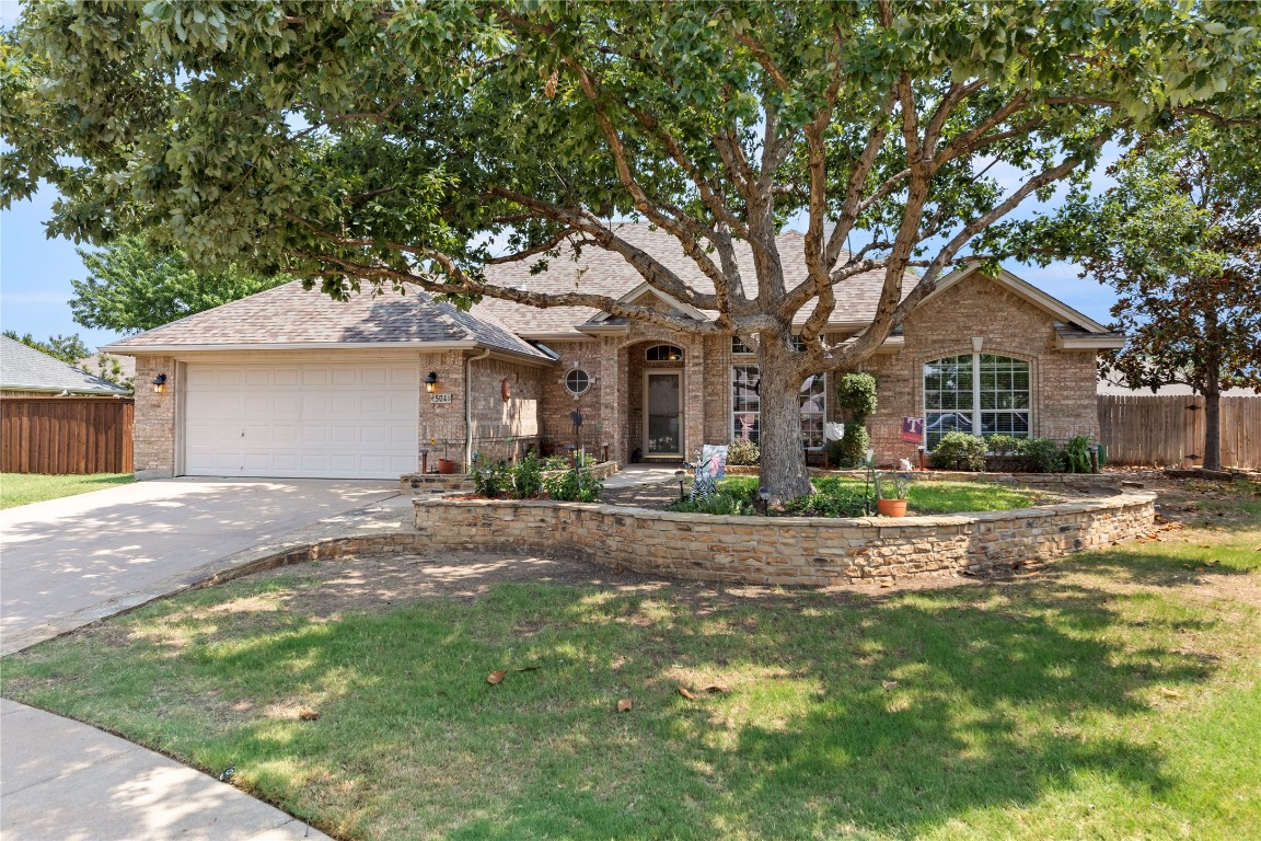 504 Surry Court Saginaw TX 76179