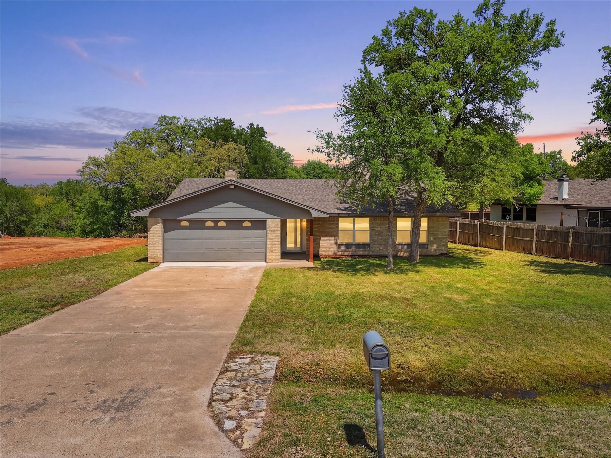 6106 Laredo Court Granbury TX 76049
