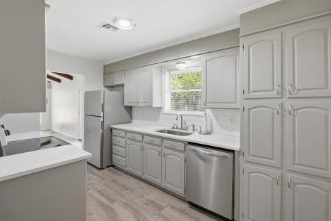 6106 Laredo Court Granbury TX 76049