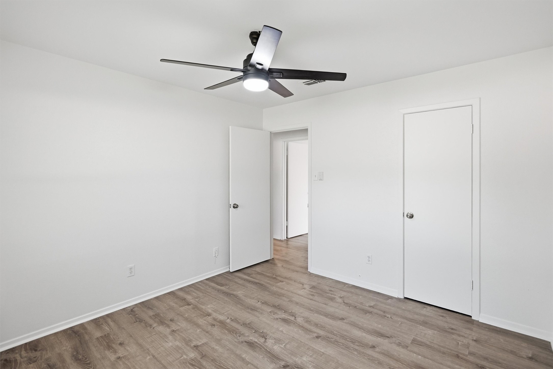 6106 Laredo Court Granbury TX 76049