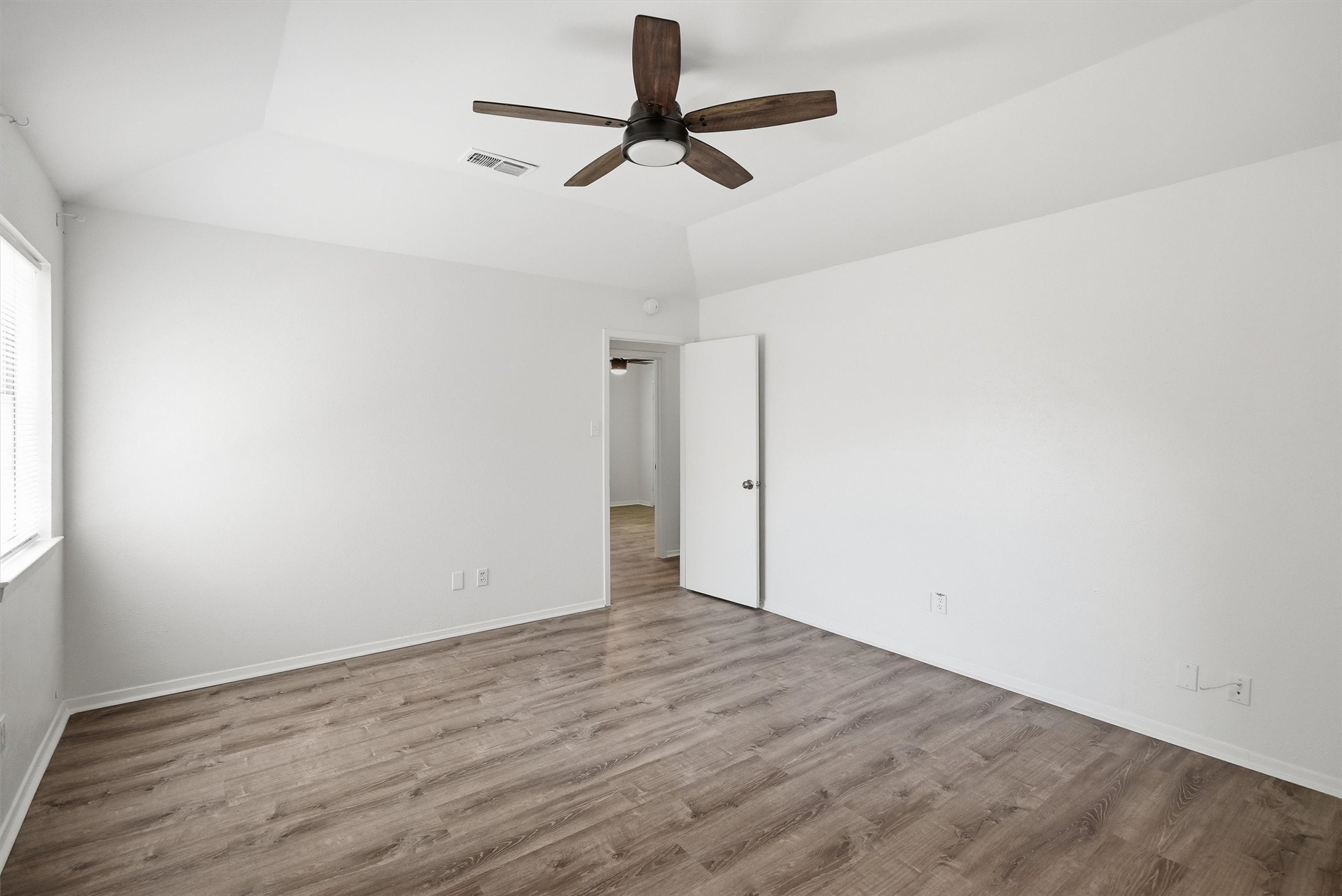 6106 Laredo Court Granbury TX 76049