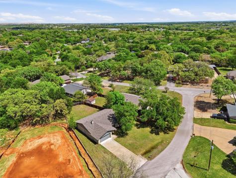 6106 Laredo Court Granbury TX 76049