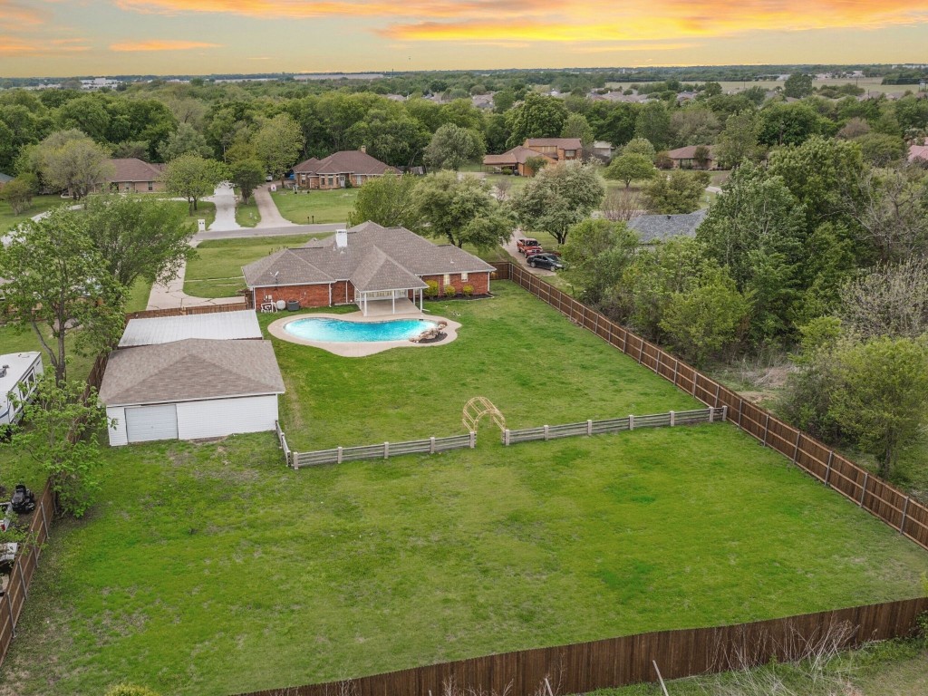 10114 Carlton Parkway Waxahachie TX 75165