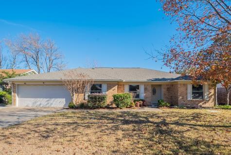 5512 Meadow Oak Street North Richland Hills TX 76180