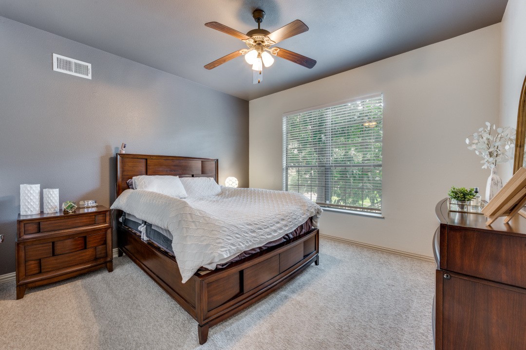 3336 University Park Lane Irving TX 75062